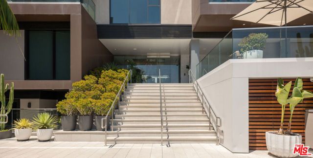 8420 W Sunset Boulevard 602, West Hollywood, CA 90069