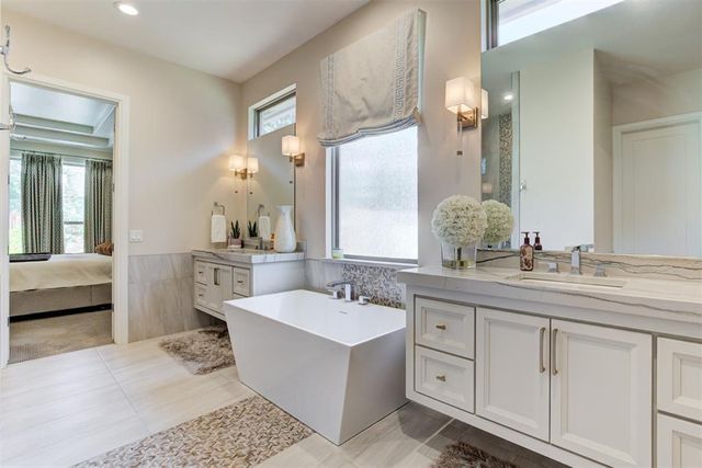 1325 Gateway Bridge Road, Edmond, OK 73034