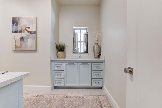 1325 Gateway Bridge Road, Edmond, OK 73034
