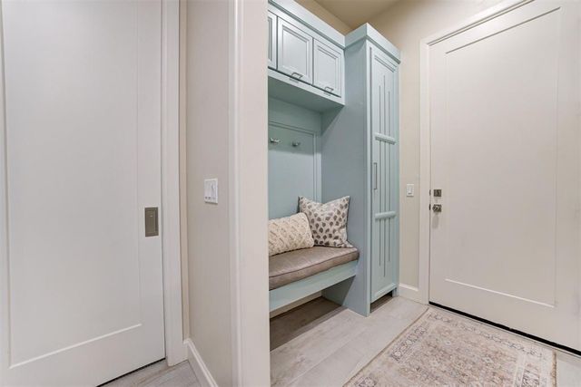 1325 Gateway Bridge Road, Edmond, OK 73034
