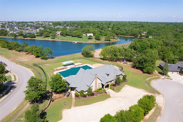 1325 Gateway Bridge Road, Edmond, OK 73034