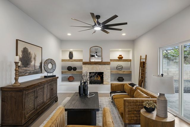 1119 Patricia Circle NW, Corrales, NM 87048
