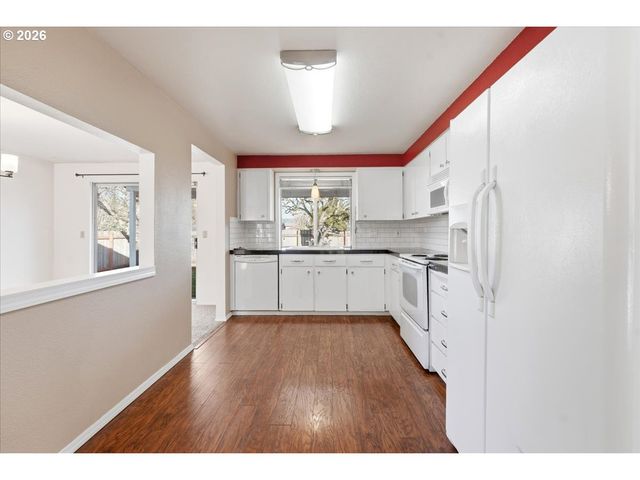 3944 Nw 166TH Dr, Beaverton, OR 97006