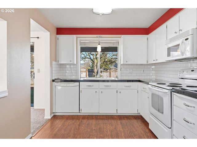 3944 Nw 166TH Dr, Beaverton, OR 97006