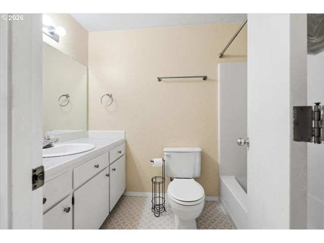 3944 Nw 166TH Dr, Beaverton, OR 97006