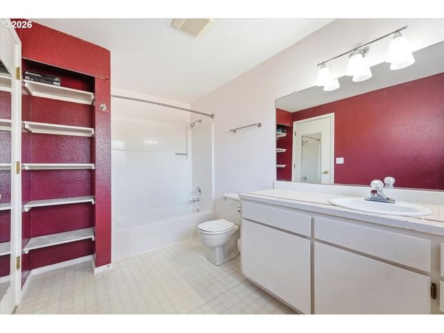 3944 Nw 166TH Dr, Beaverton, OR 97006