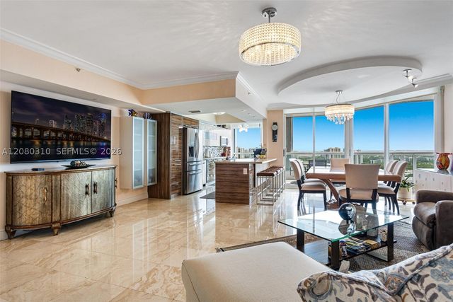21205 Yacht Club Dr 2405+DEN, Aventura, FL 33180