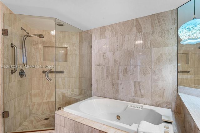 21205 Yacht Club Dr 2405+DEN, Aventura, FL 33180