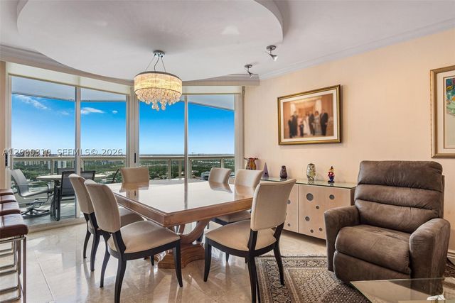 21205 Yacht Club Dr 2405+DEN, Aventura, FL 33180
