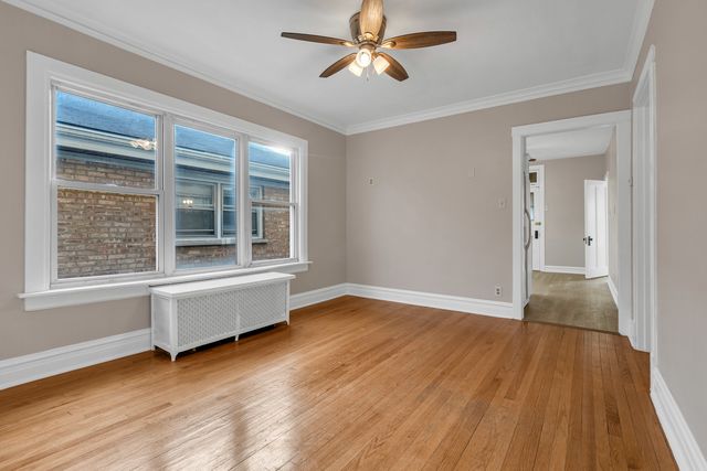 6138 N Meade Avenue, Chicago, IL 60646