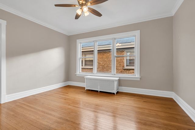 6138 N Meade Avenue, Chicago, IL 60646