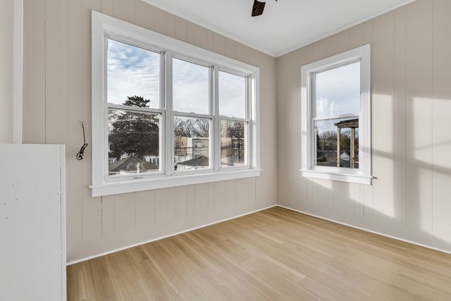 6138 N Meade Avenue, Chicago, IL 60646