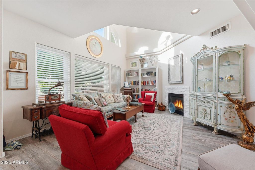 10256 N 12TH Place # 2, Phoenix, AZ 85020