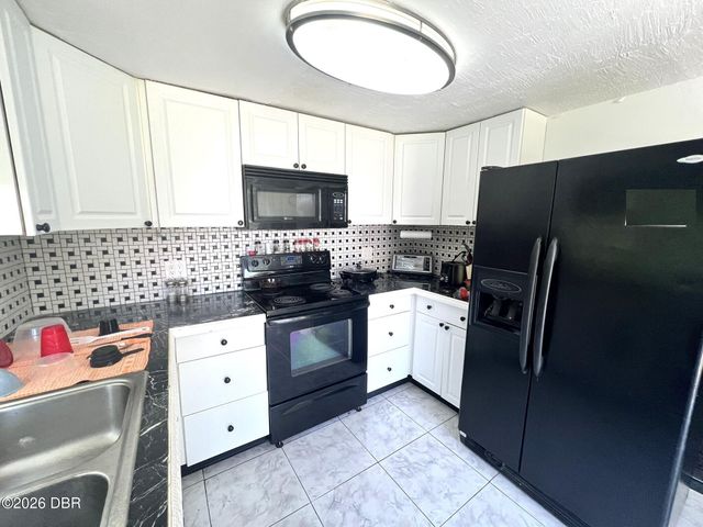201 S Gaines Street, Oak Hill, FL 32759
