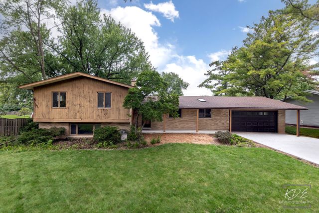 3S664 Delles Road, Naperville, IL 60563