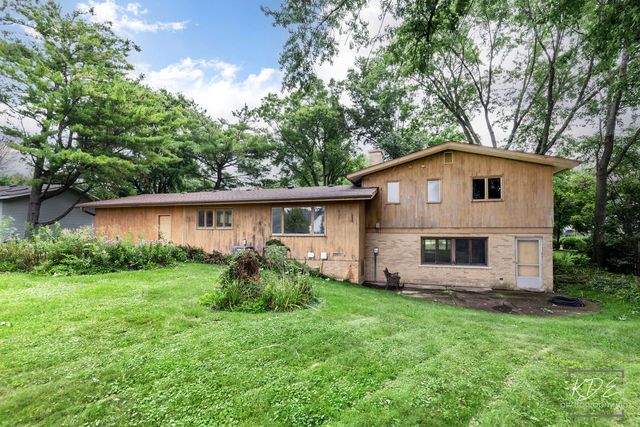 3S664 Delles Road, Naperville, IL 60563