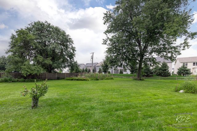 3S664 Delles Road, Naperville, IL 60563