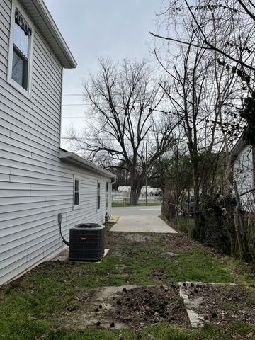 1161 Main St, Clarksville, TN 37040