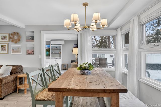 18 Lambert Lane, New Rochelle, NY 10804