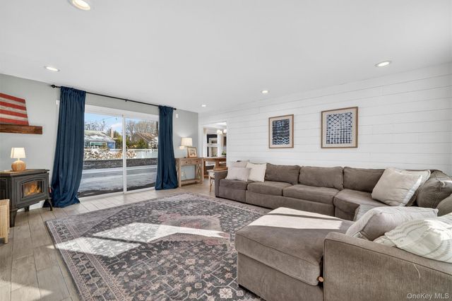 18 Lambert Lane, New Rochelle, NY 10804