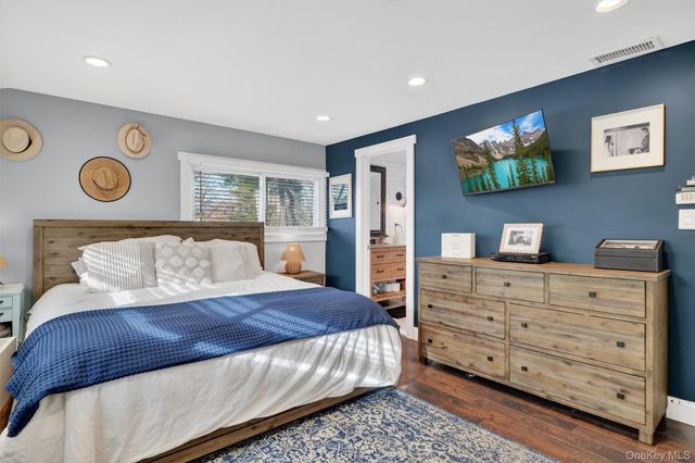 18 Lambert Lane, New Rochelle, NY 10804