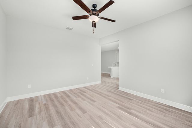 8225 95th Avenue, Vero Beach, FL 32967