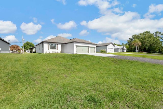 8225 95th Avenue, Vero Beach, FL 32967