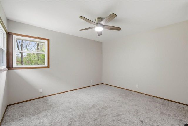 1387 Ponderosa DRIVE, Cedarburg, WI 53012