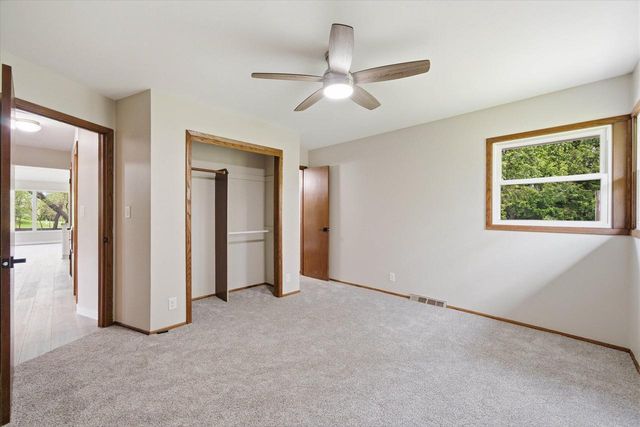 1387 Ponderosa DRIVE, Cedarburg, WI 53012