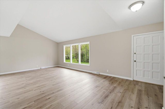1387 Ponderosa DRIVE, Cedarburg, WI 53012