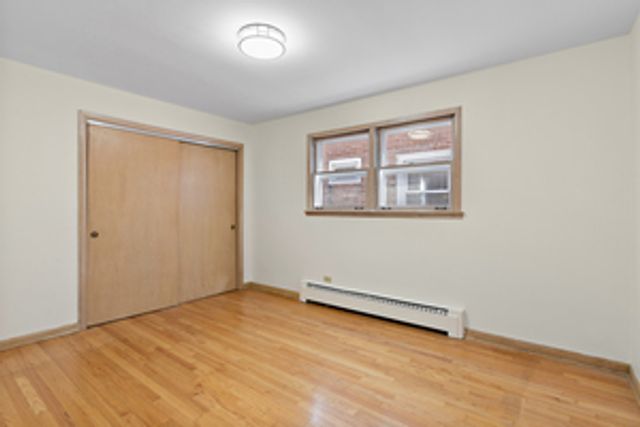 5705 W Higgins Avenue 1, Chicago, IL 60630