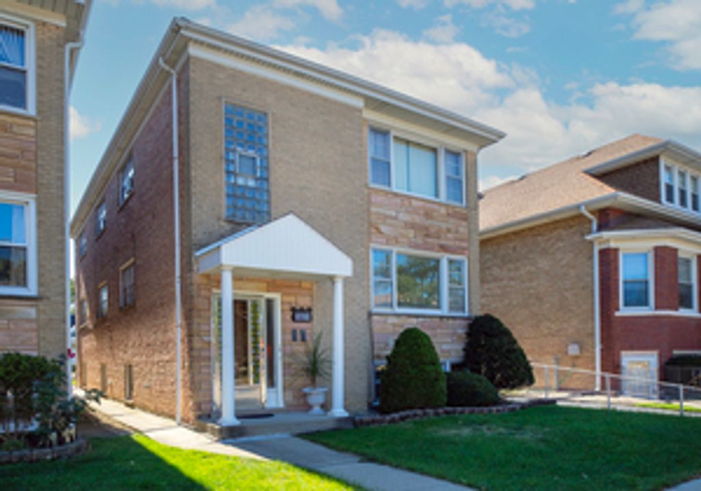 5705 W Higgins Avenue 1, Chicago, IL 60630