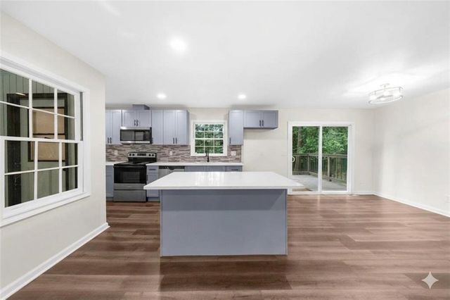 3022 Hillwood Drive NW, Lawrenceville, GA 30044