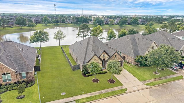 13438 Swift Creek Drive, Pearland, TX 77584