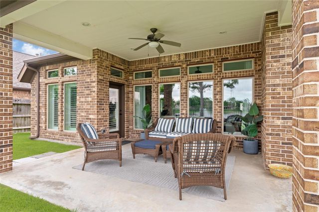 13438 Swift Creek Drive, Pearland, TX 77584