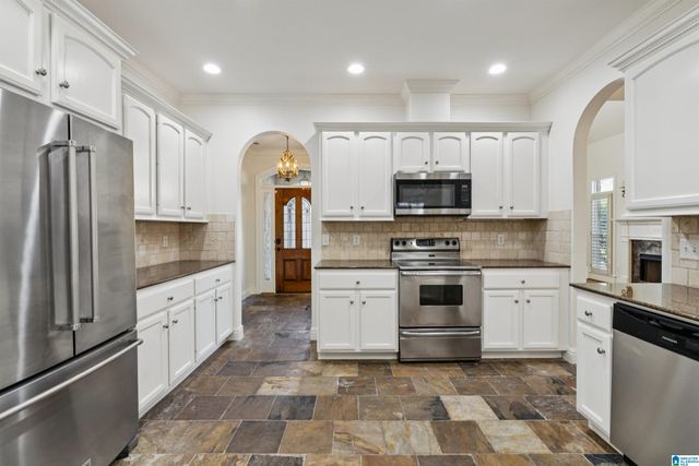 1113 BARKLEY LANE, Hoover, AL 35242