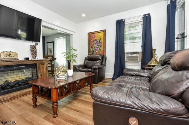 257 Epps Ave, Englewood City, NJ 07631