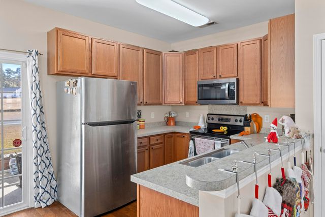 126 Broad River Drive, Summerville, SC 29485