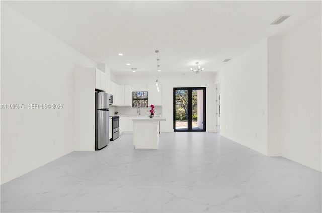 68 Organ St 68, Punta Gorda, FL 33982