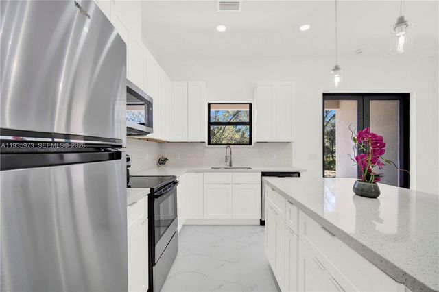 68 Organ St 68, Punta Gorda, FL 33982