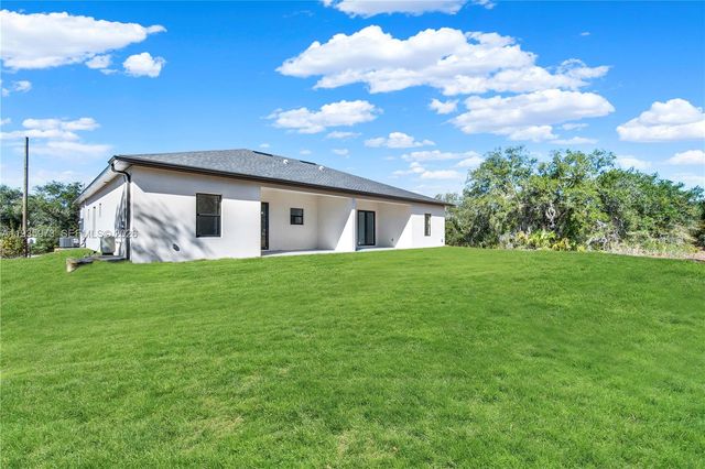 68 Organ St 68, Punta Gorda, FL 33982