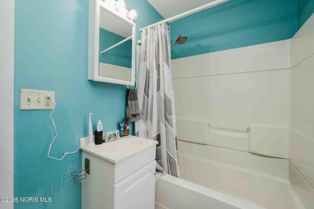 807 W Main Cross Street, Findlay, OH 45840