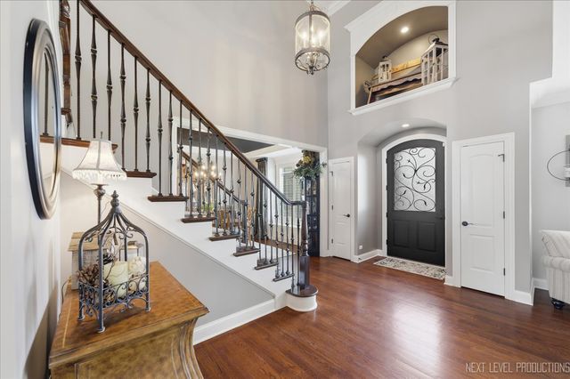 40W898 Fox Creek Drive, St. Charles, IL 60175