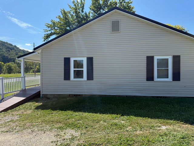 2511 Scaffold Cane Road, Berea, KY 40403