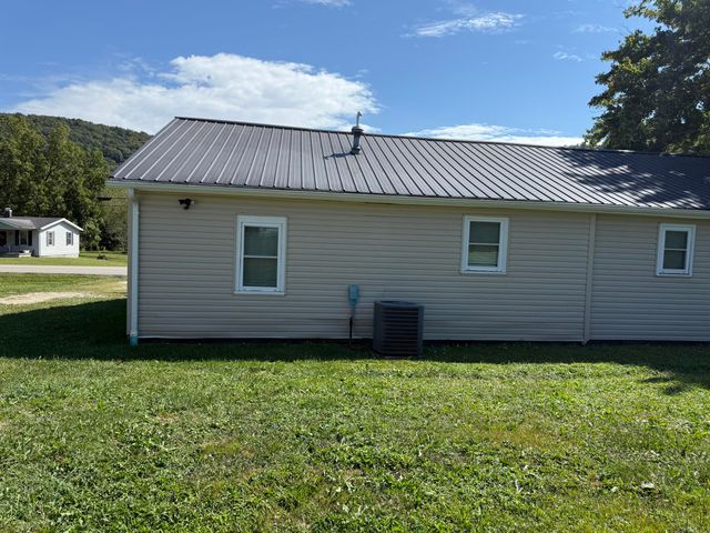 2511 Scaffold Cane Road, Berea, KY 40403