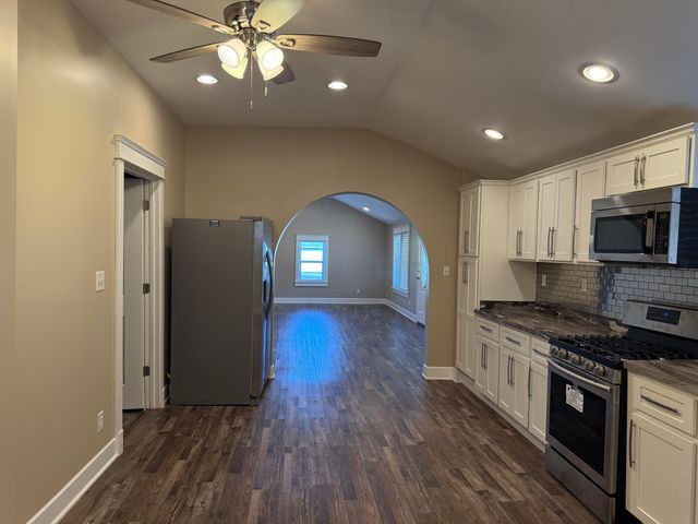 2511 Scaffold Cane Road, Berea, KY 40403
