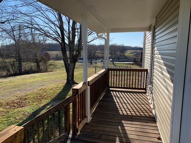 4250 Louis Draughon Rd, Springfield, TN 37172