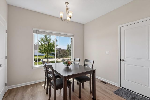 1377 S 91st Street, West Des Moines, IA 50266