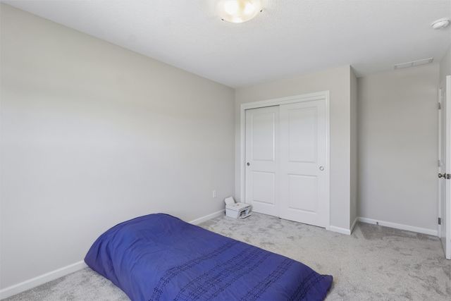 1377 S 91st Street, West Des Moines, IA 50266