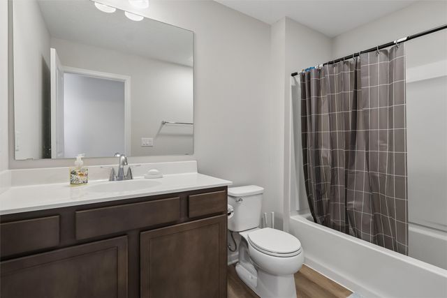 1377 S 91st Street, West Des Moines, IA 50266
